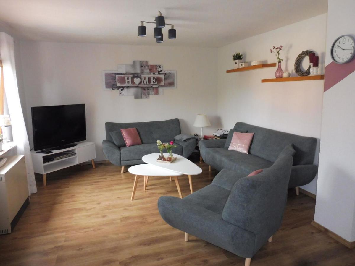 Apartment With Terrace And Pool In The Garden Pracht 외부 사진