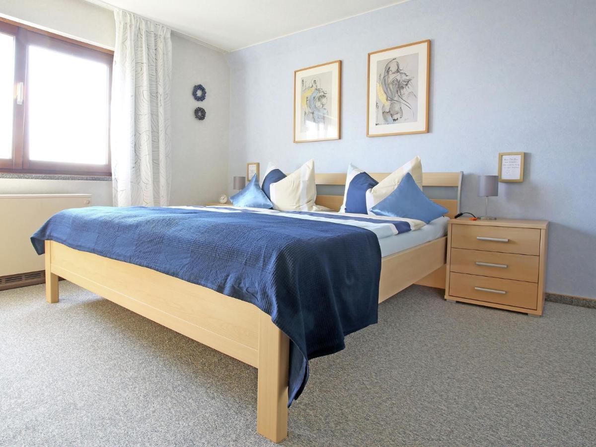 Apartment With Terrace And Pool In The Garden Pracht 외부 사진