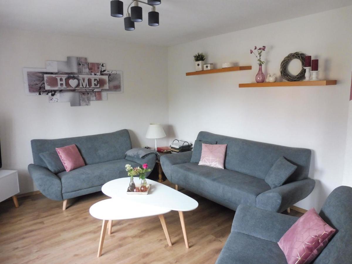 Apartment With Terrace And Pool In The Garden Pracht 외부 사진