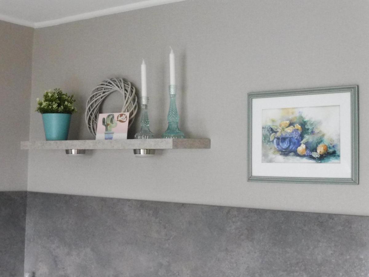 Apartment With Terrace And Pool In The Garden Pracht 외부 사진